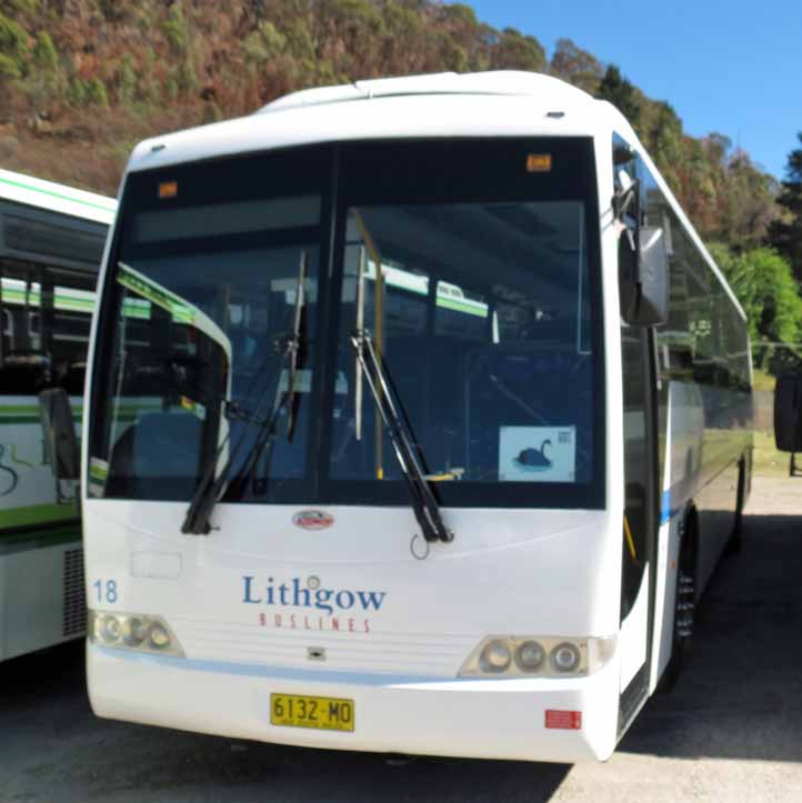 Lithgow Mercedes OH1830L Mills Tui Orbit 18